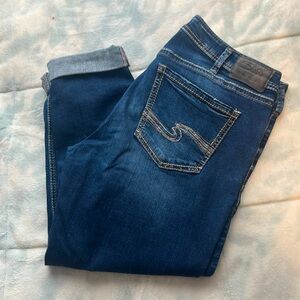 Women’s Silver capris